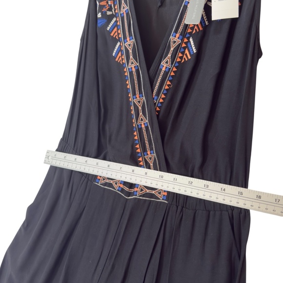 Twelfth Street Cynthia Black Detailed In V Neck Line Jumpsuit Size M - Picture 7 of 11